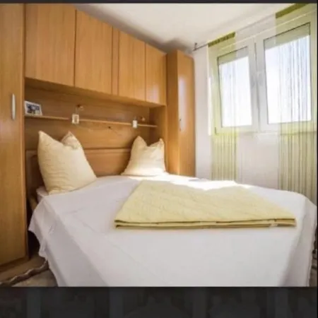 Gastehaus Iva Apartamento *